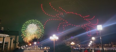 Drones form a crab during the New Year's drone and fireworks show at Baltimore's Inner Harbor. Photo by Ed Gunts.