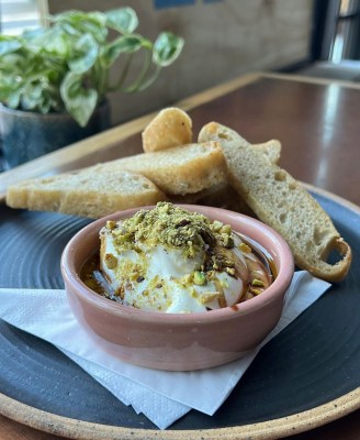 Ricotta with bread from Costiera.